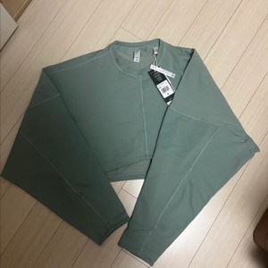 아디다스 크롭 긴팔 S 민트(새상품)