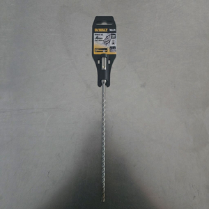 디월트 DT8915 함마드릴비트 6*260*200 네날