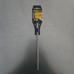 디월트 DT8924 함마드릴비트 8*210*150 네날