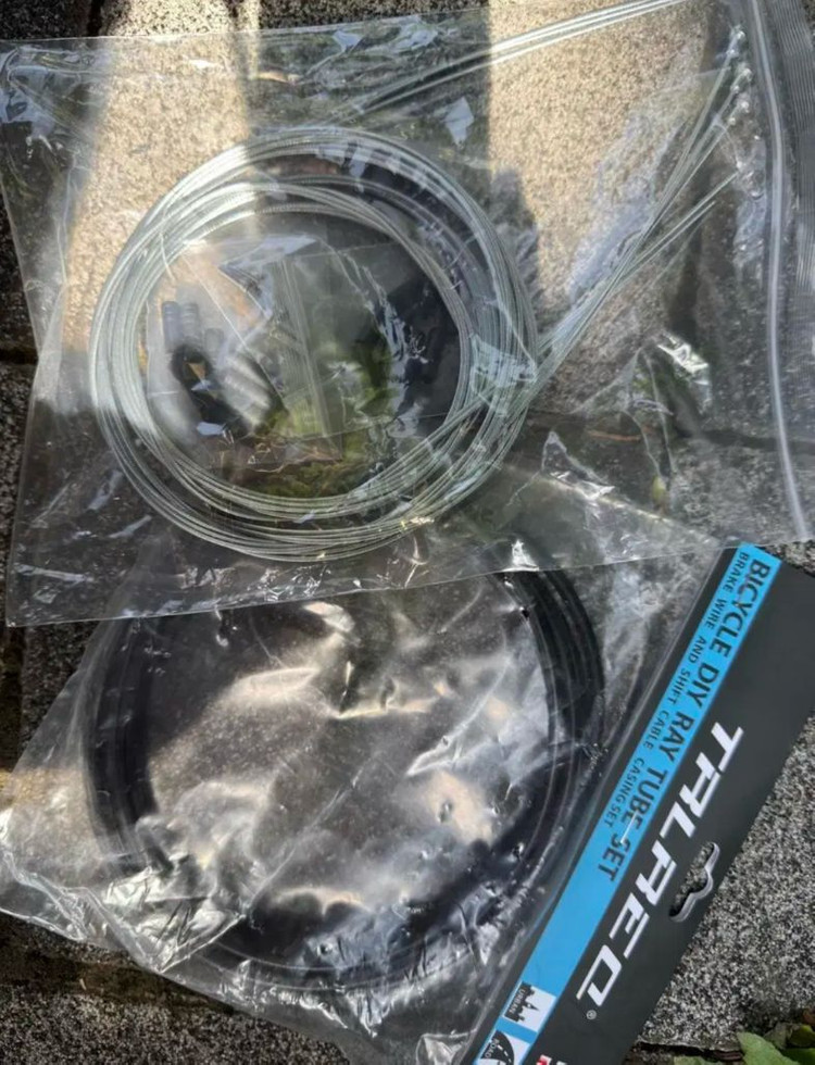 첼로 로드 자전거 팝니다 원가 70만원 대 이미지