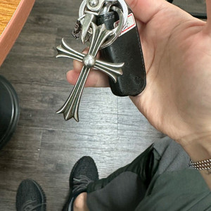 크롬하츠 십자가키링