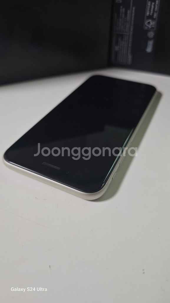 iPhone SE(3세대)--4