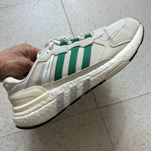 아디다스 런닝화 이큅먼트 런닝 운동화 275