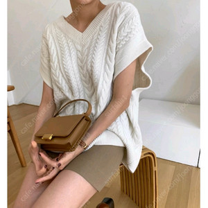 유메르 케이블 니트 베스트