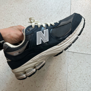 뉴발란스 M2002RNY 네이비 프리미엄 빈티지 275