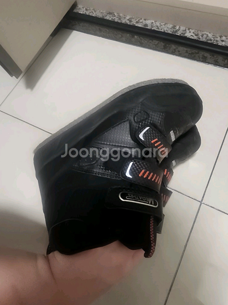 메가티스 방한화 270 팝니다--3