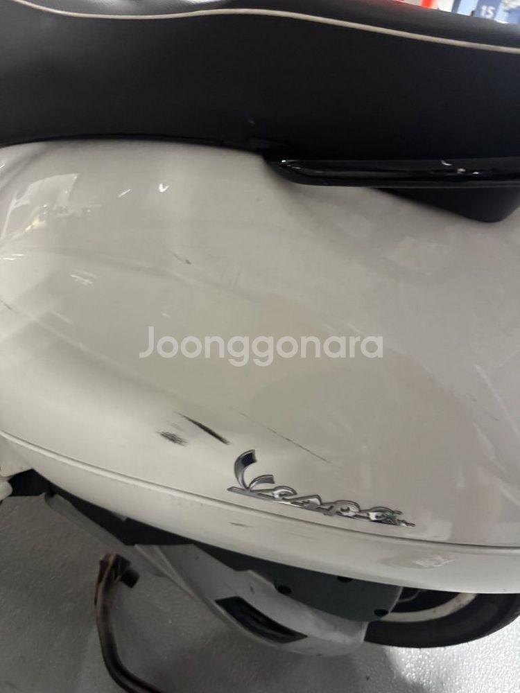 베스파 gts 125 2020년식 블랙에디션--4