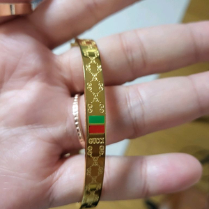 뱅글팔찌두개 15000