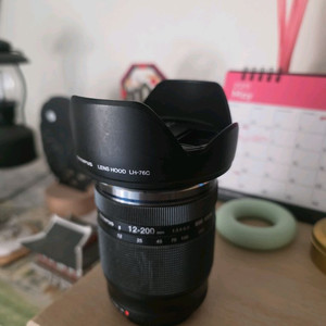 마이크로포서드 올림푸스 12-200mm 렌즈