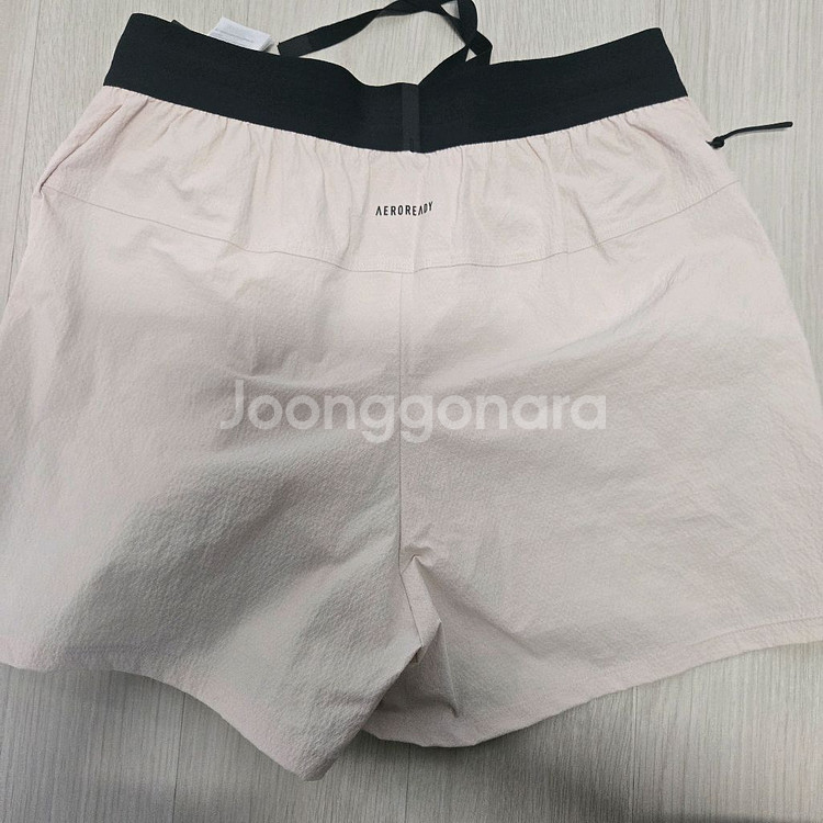 아디다스 에어로레디 러닝 반바지(쇼츠)팝니다--1