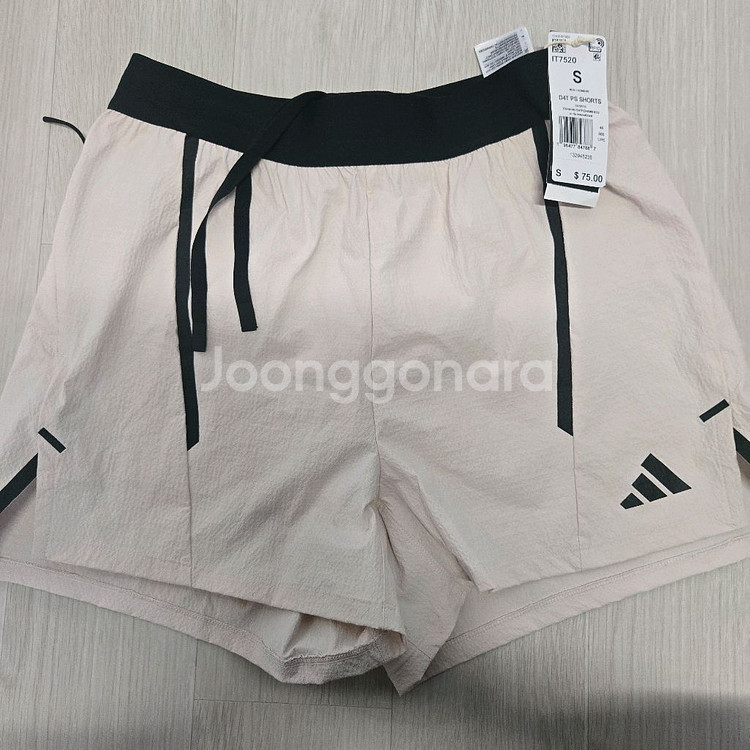 아디다스 에어로레디 러닝 반바지(쇼츠)팝니다--0