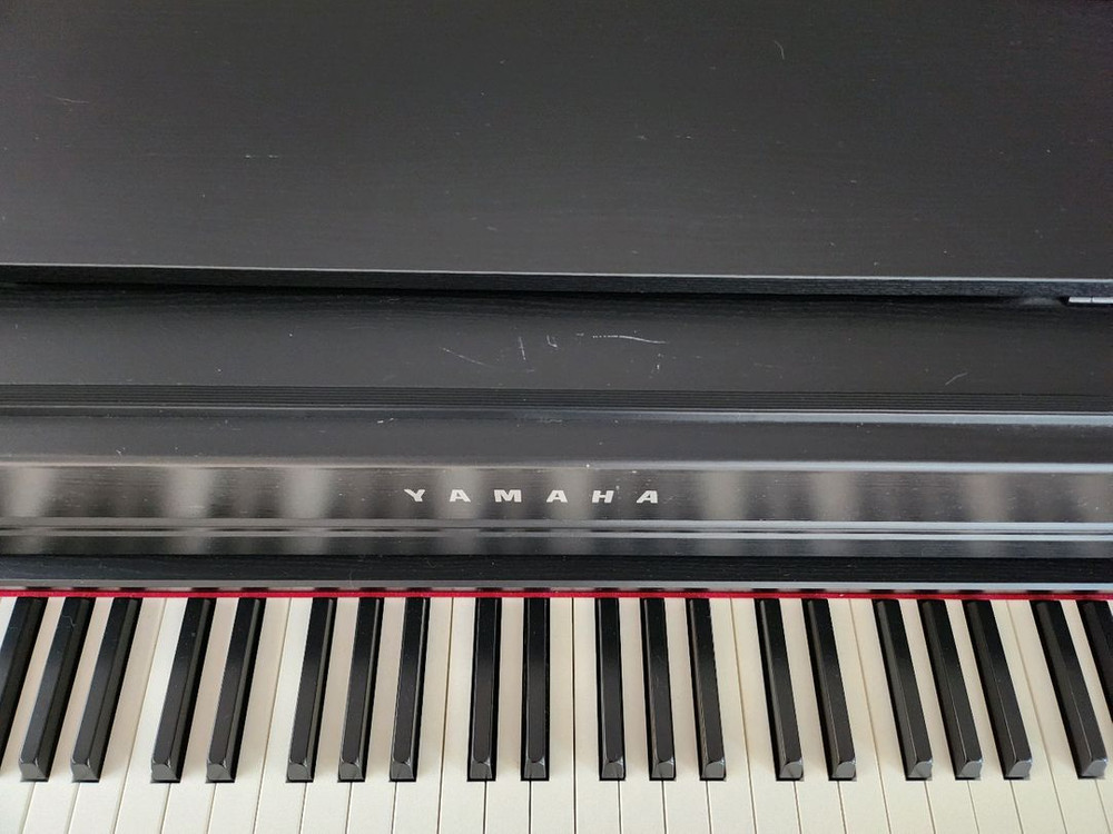 야마하 CLP-535B 디지털 피아노 이미지