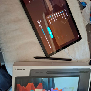 갤럭시 탭 S7 미스틱 블랙 128GB 팔아요