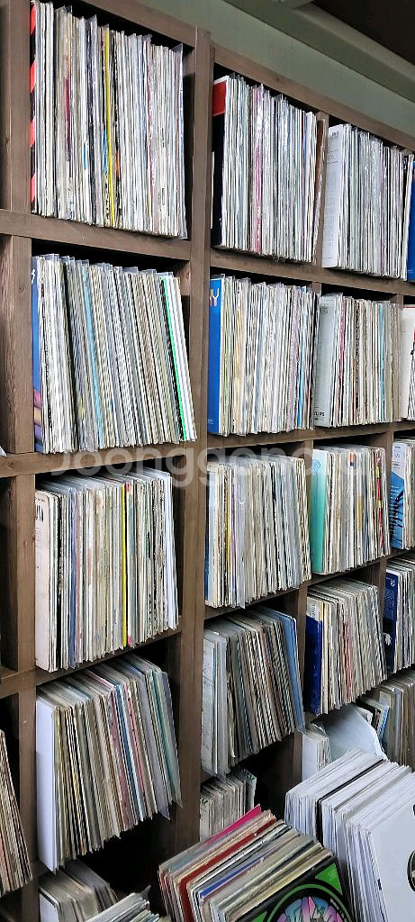 레코드판 7000장--1