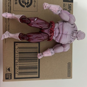 드래곤볼 shf sdcc 풀파워 지렌 액션피규어 팝니다