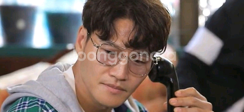 (미사용)틴트 변색 렌즈 안경 김종국 선글라스--0