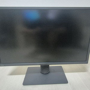 벤큐PD3200Q
