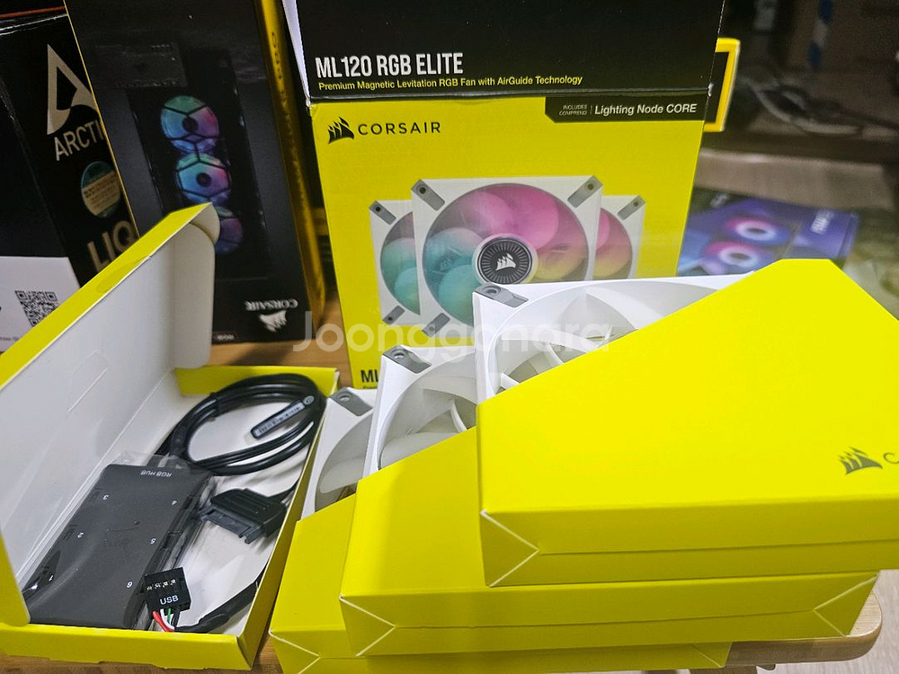 커세어ML120 RGB ELITE 팬--3