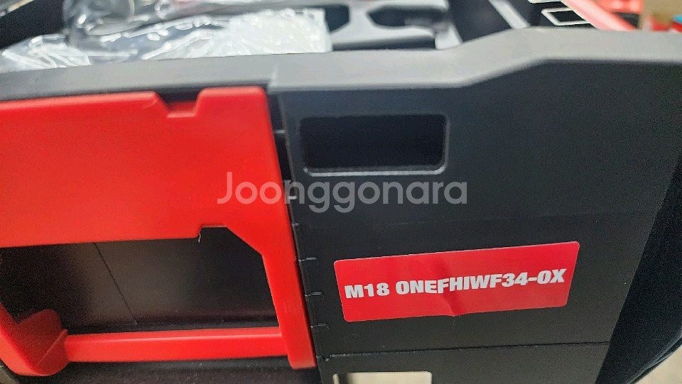 밀워키 충전하이토크임팩렌치 M18 ONEFHIWF34--0