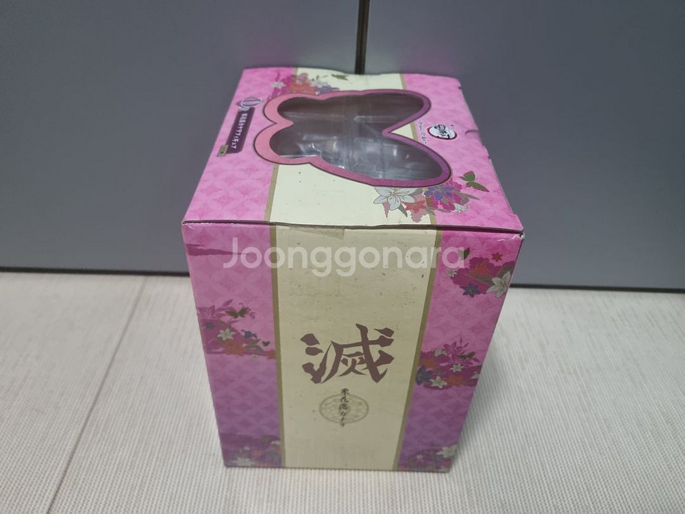 귀멸의칼날 제일복권 D상 츠유리 카나오 피규어--1