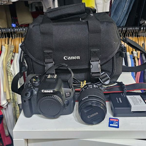 캐논. 700D