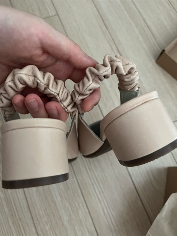 쿠에른 225 새상품 이미지