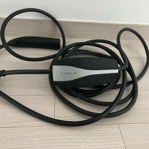 테슬라 모바일 커넥터