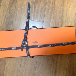 에르메스 파소네 뉴 H타이 블랙 팝니다