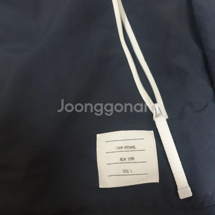 톰브라운 립스탁 사선완장 바람막이(정품)--1