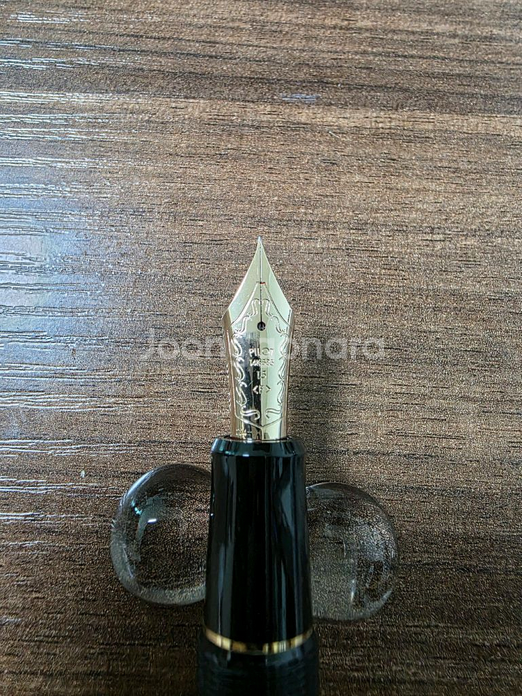 파이롯트 커스텀 823 블랙 F 만년필--2