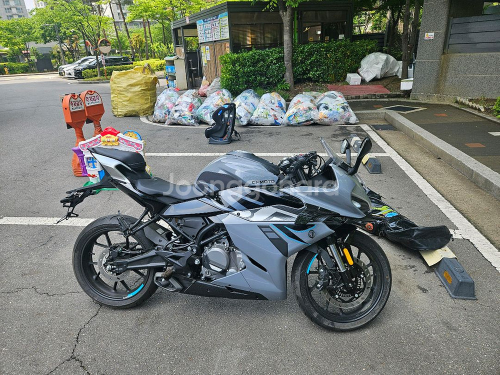 CFMOTO 300SR 오토바이 팝니다.(27KM)--3