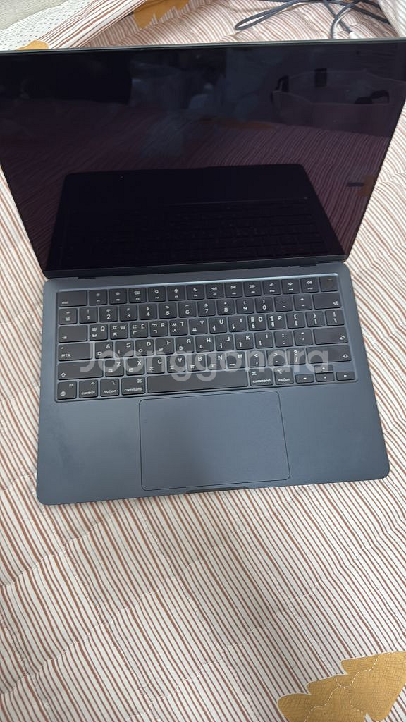 맥북에어13m3(미드나잇 ,16gb,256gb ssd칩--1