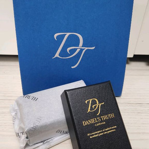 다니엘트루스 밤쉘 오일퍼퓸10ml 새제품 팝니다.