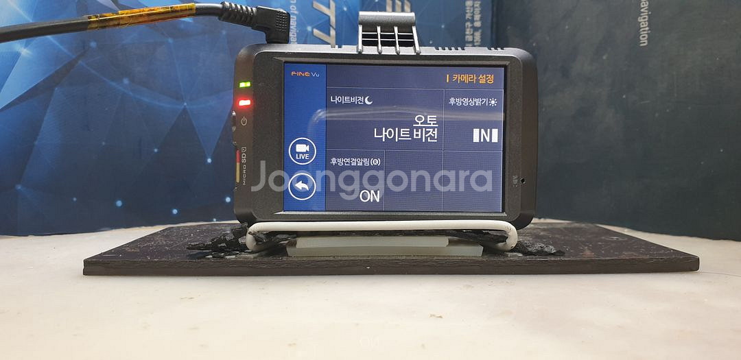 수리된 파인뷰 LX700 앞쪽 본체만.--5