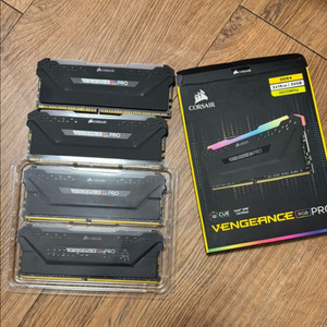 커세어 ddr4 램 32g + 공갈램