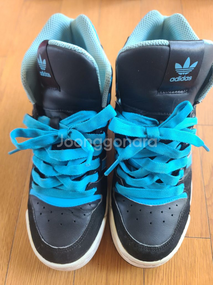 adidas 아디다스 운동화 235--0