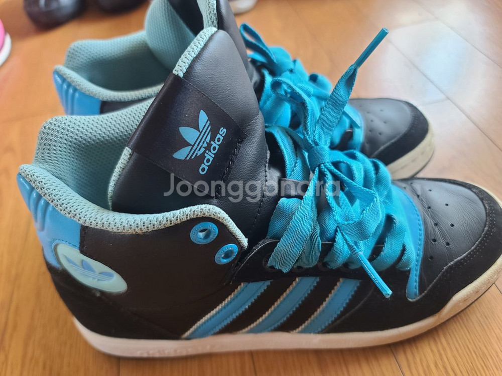 adidas 아디다스 운동화 235--1
