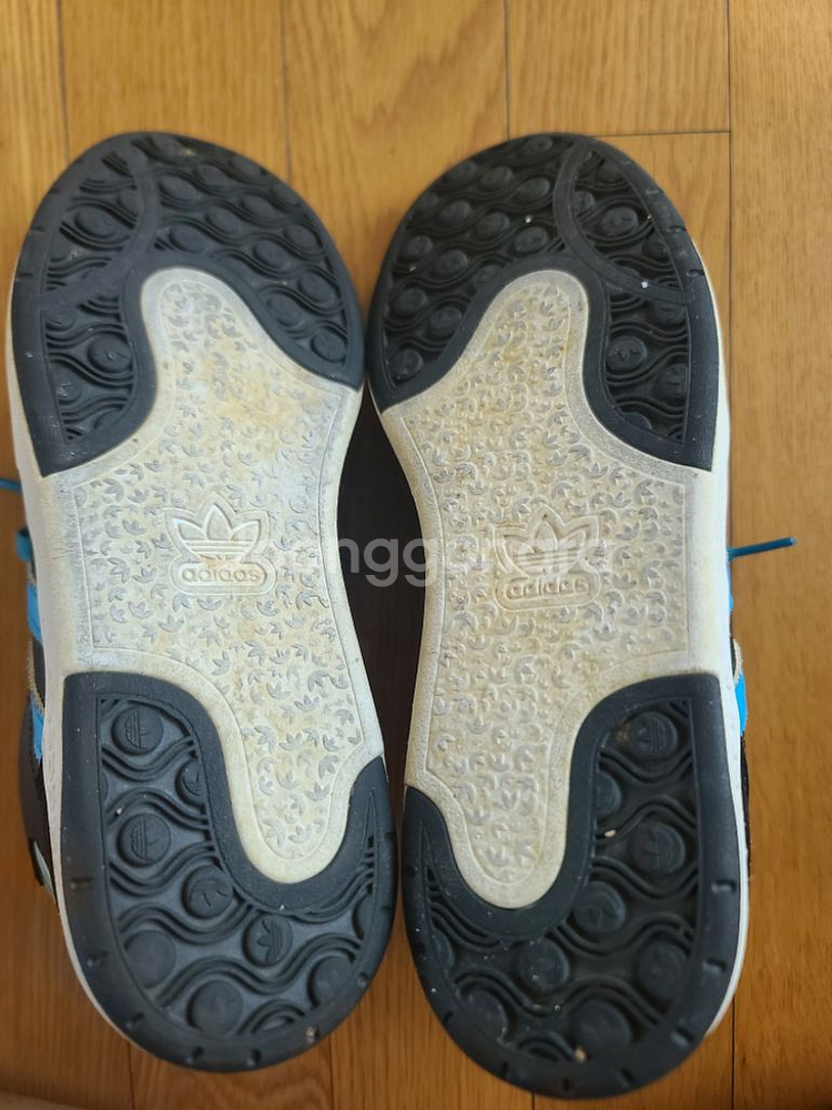 adidas 아디다스 운동화 235--4