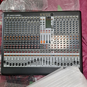 베링거 XENYX XL2400