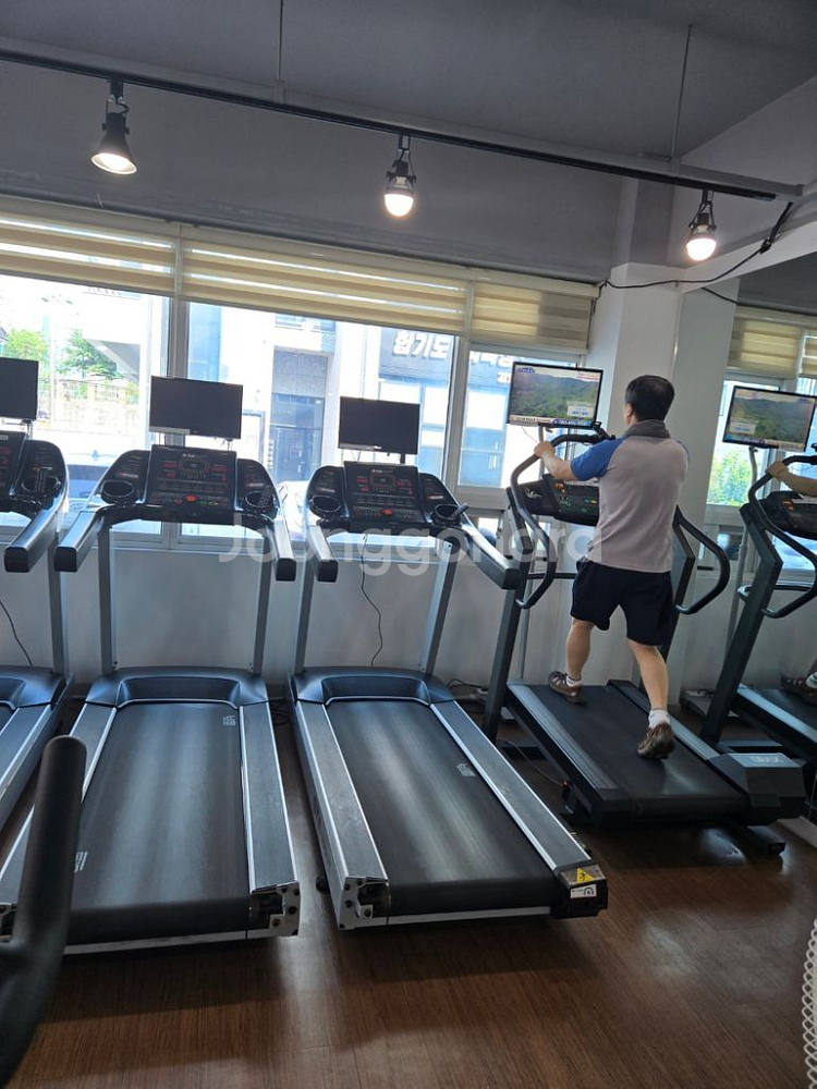 동아런닝머신6대--0