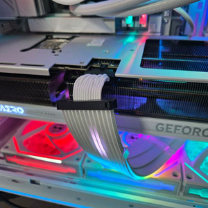 기가바이트 RTX 5070 TI AERO
