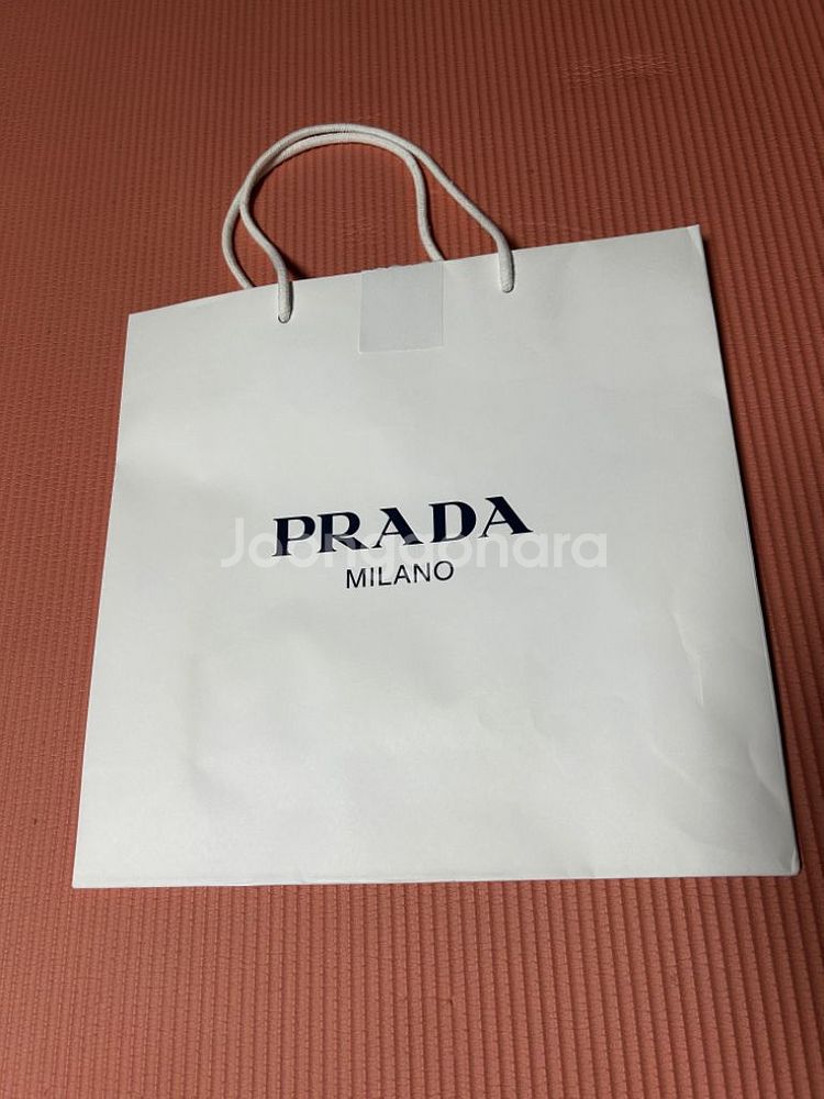 프라다 PRADA 쇼핑백 판매합니다. - 사이즈 : 3--0