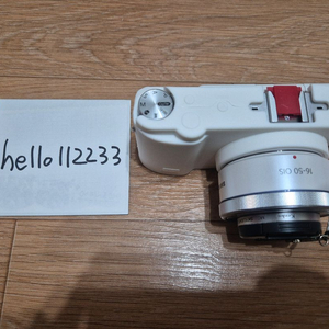 삼성 미러리스 카메라 NX3000 화이트 S급 팝니다