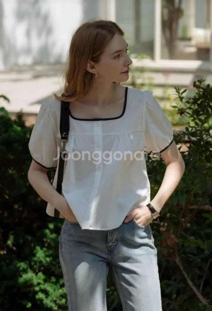 틸아이다이 스퀘어넥 블라우스--0