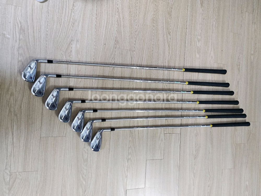 브릿지스톤 V300 8세대 7아이언 s대 팝니다--0