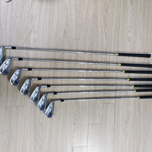 브릿지스톤 V300 8세대 7아이언 s대 팝니다