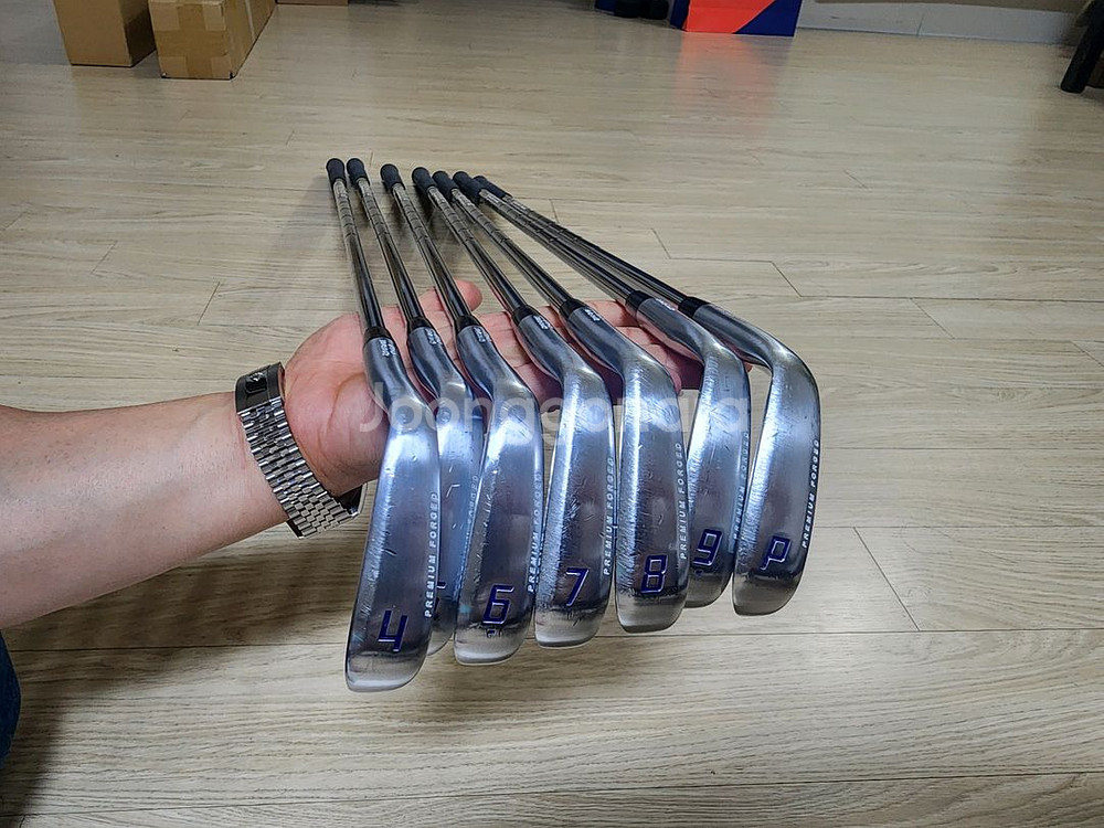 브릿지스톤 V300 8세대 7아이언 s대 팝니다--3