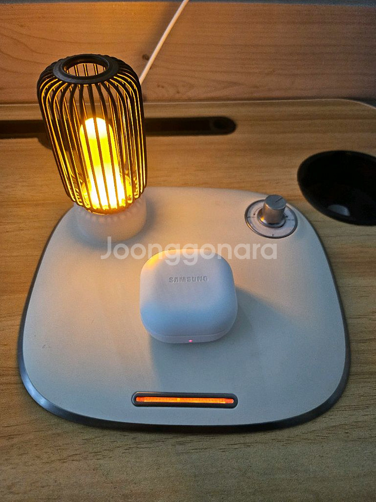 무선 충전기 겸용 LED 무드등--4