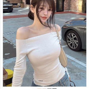 카인다미 오프숄더 레글런 티셔츠