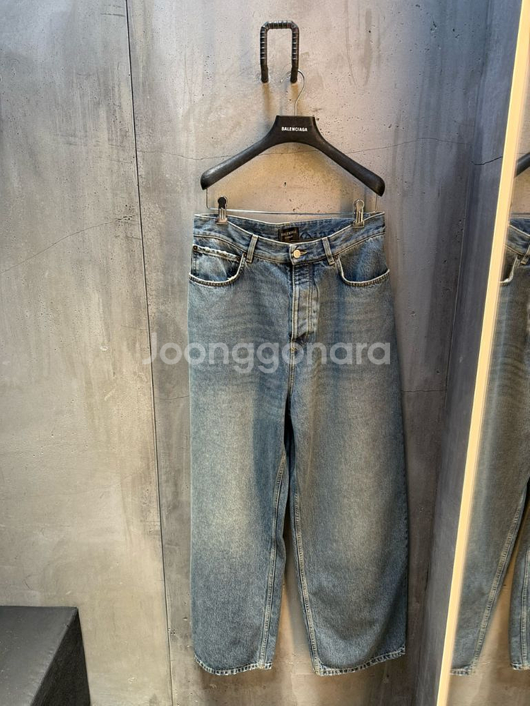 [XS] 발렌시아가 가드로브 라지배기 데님 팬츠 중청--0